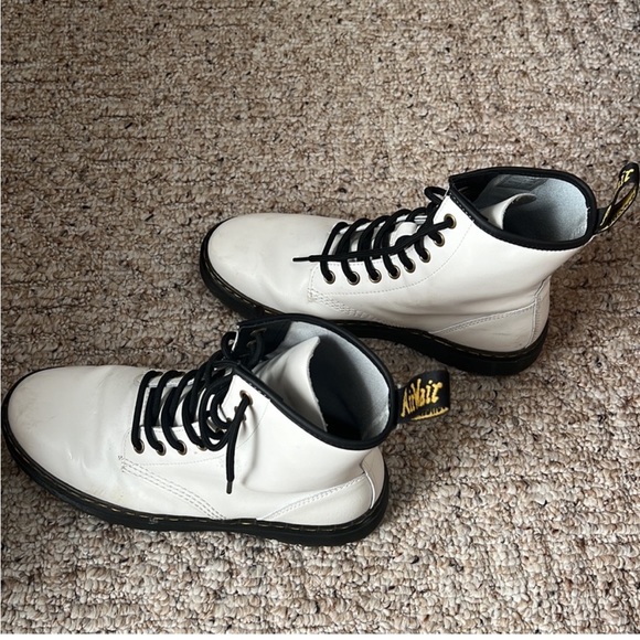 Dr. Marten White Boots - Picture 3 of 3